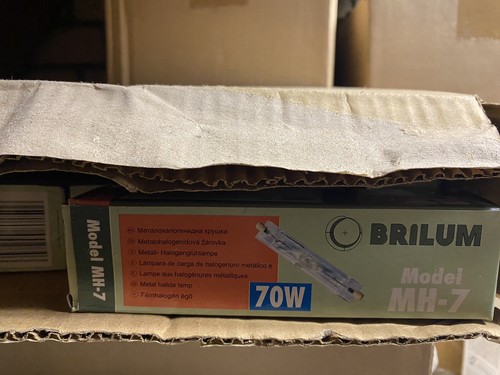 Brilum wmetal halide - mh-7,
